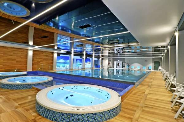 Innenbereich - Pool, Hotel Hamilton