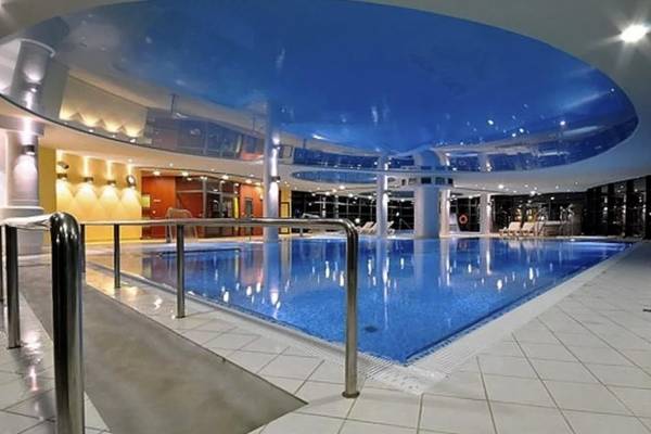 Innenbreich - Becken, Hotel Ikar Plaza