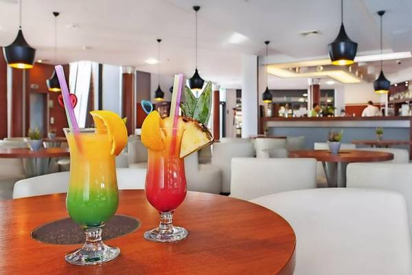 Bar, Hotel Ikar Plaza